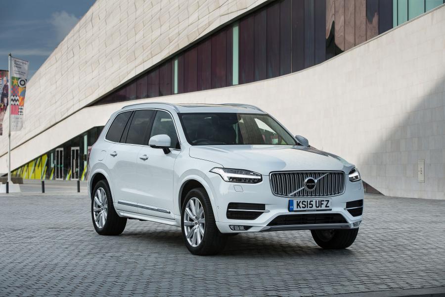  Volvo XC90 D5 Inscription 2015 года  (UK) (фото 4 из 30)